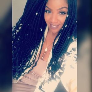 Meet your Posher, Kayla